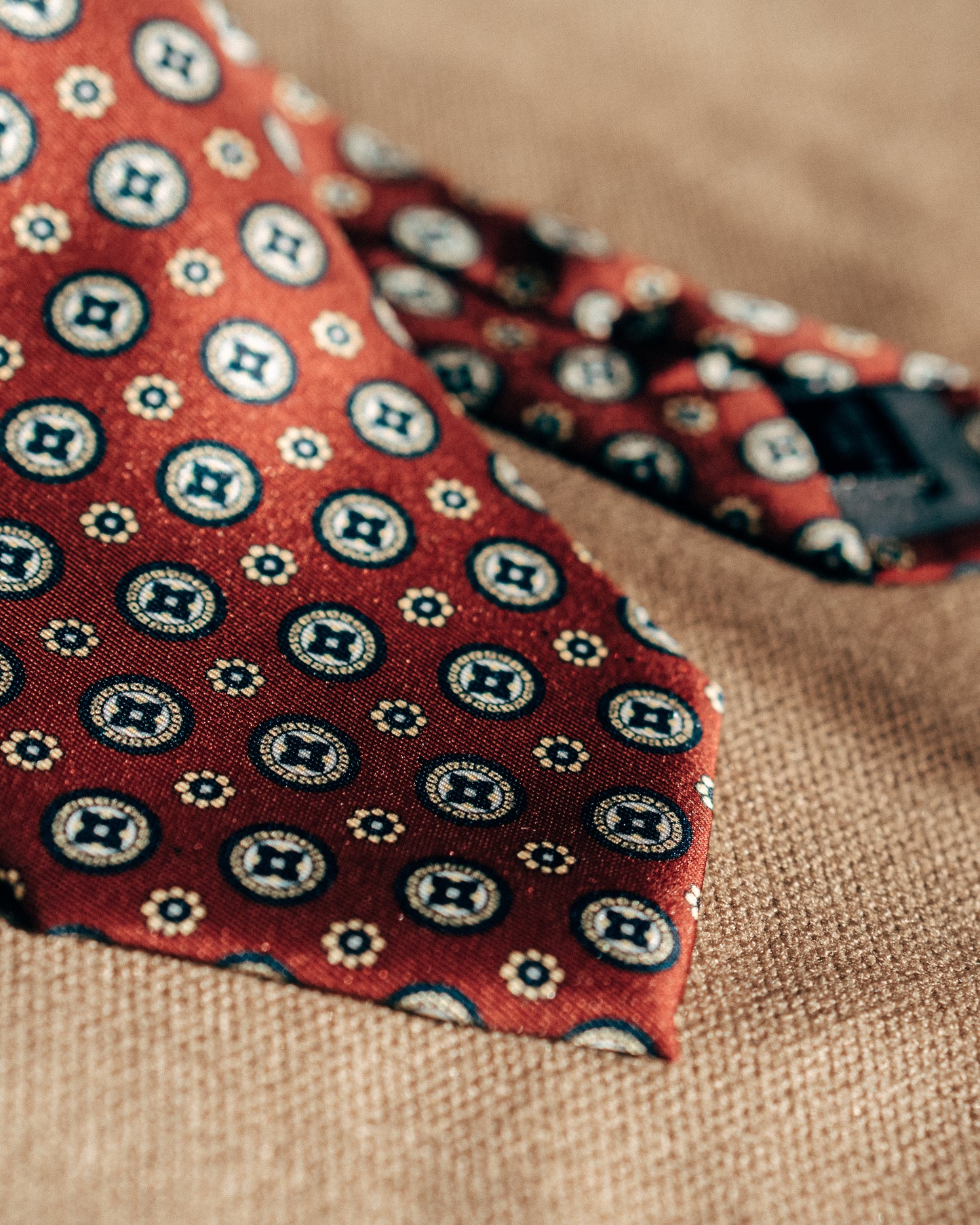 Corbata Álcazar