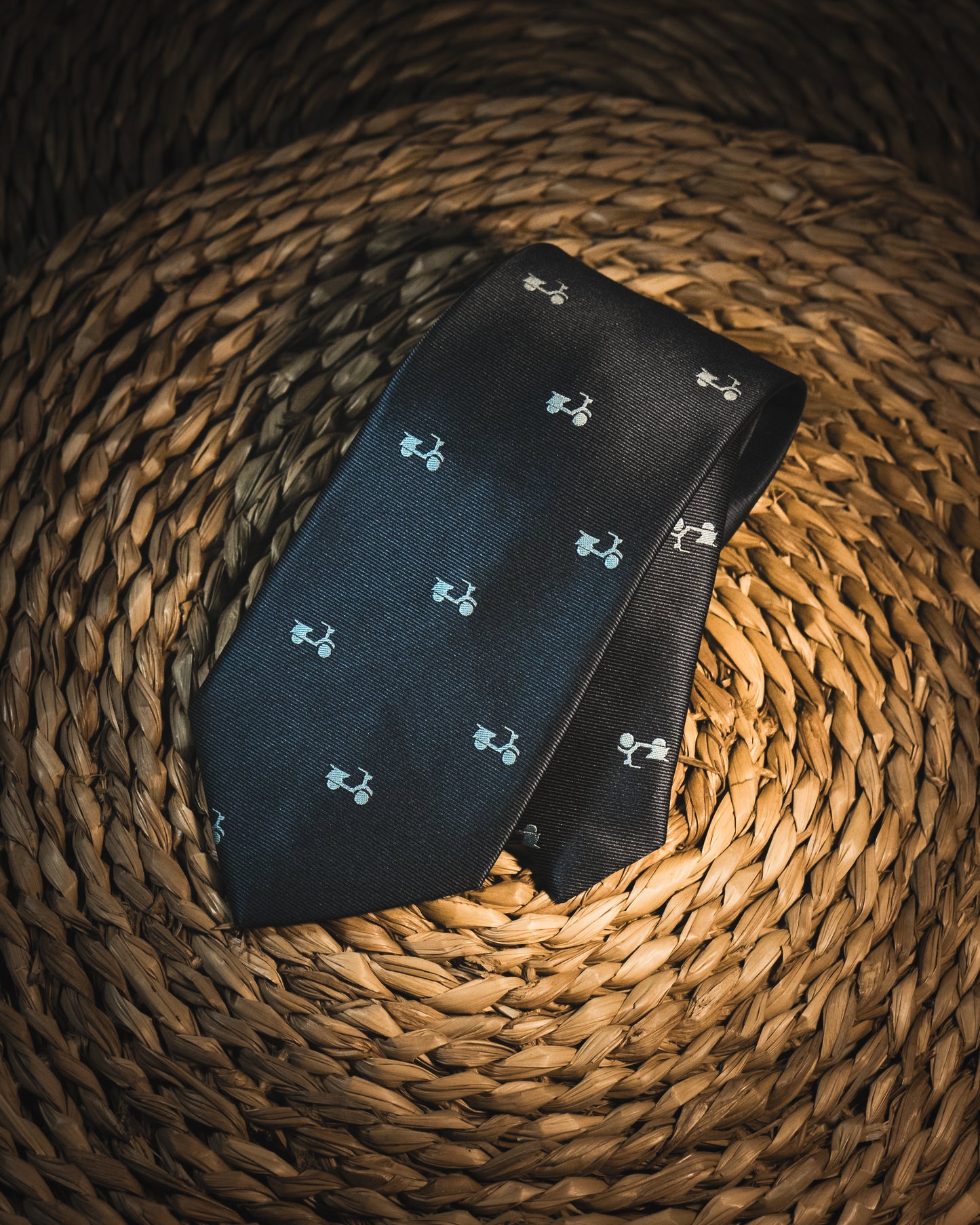 Motos azul marino y celeste