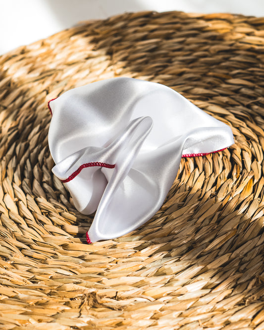 Blanco filos burdeos