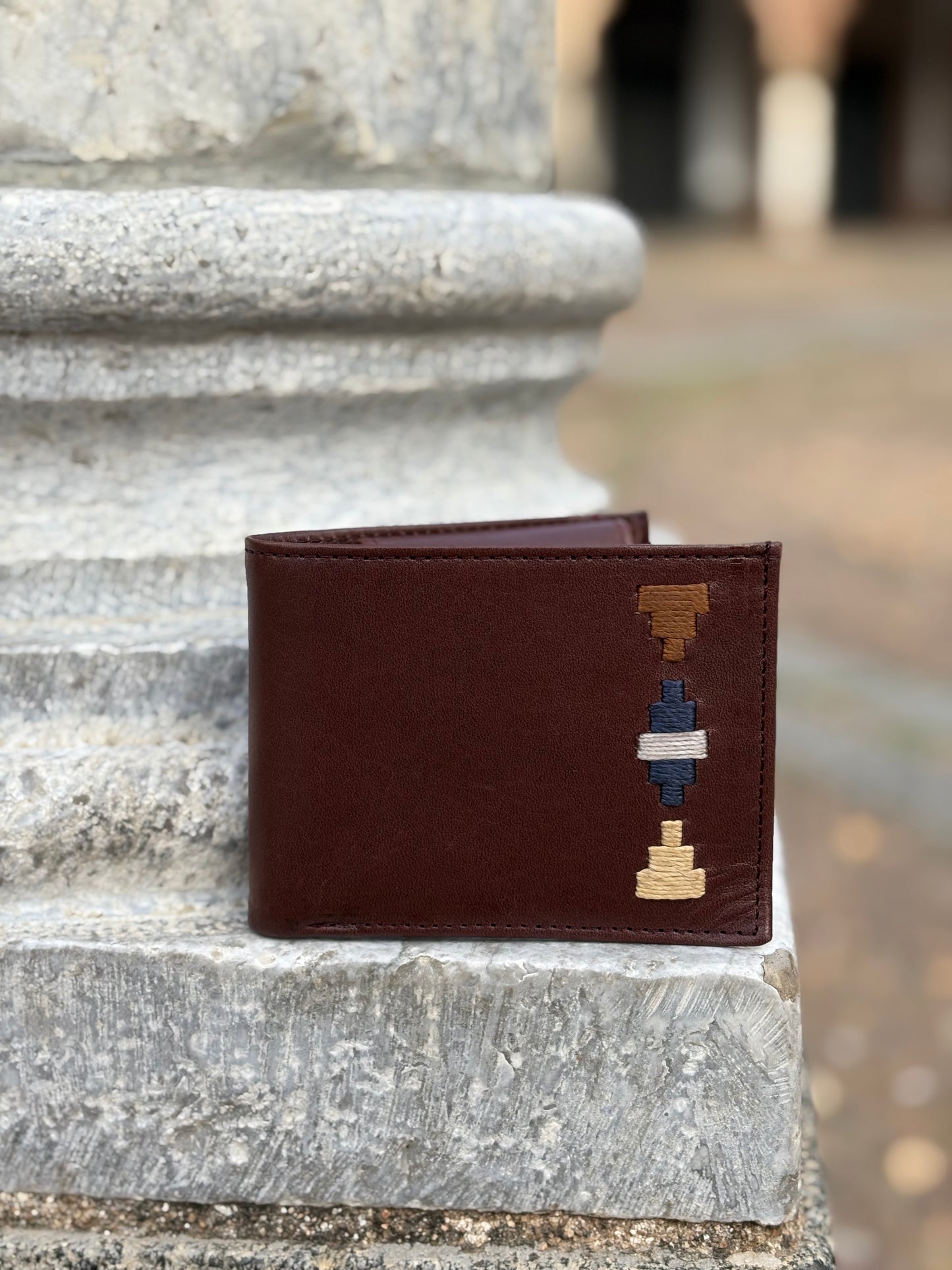 CARTERA BORDADA BLANCA