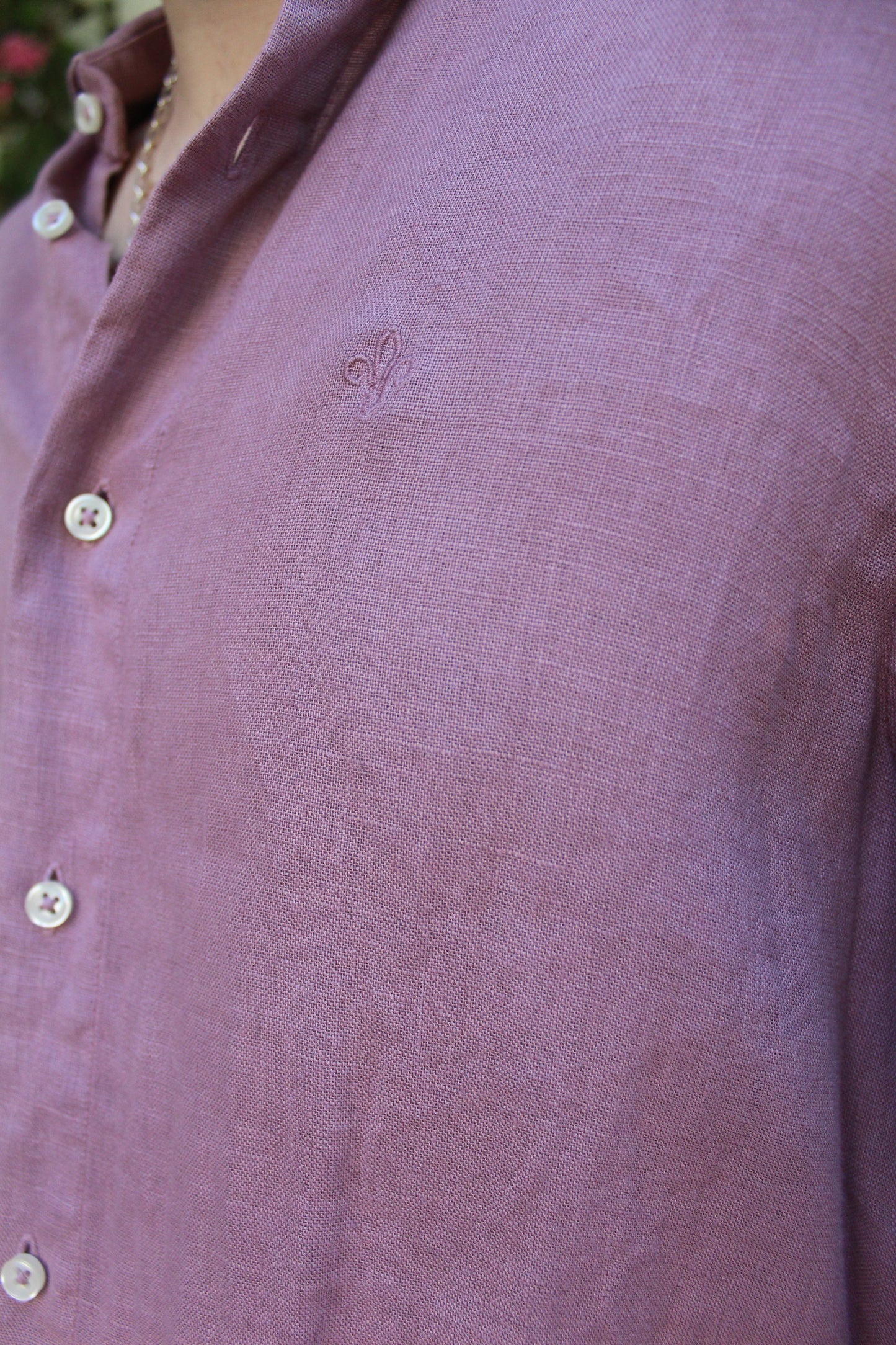 CAMISA LINO BURDEOS